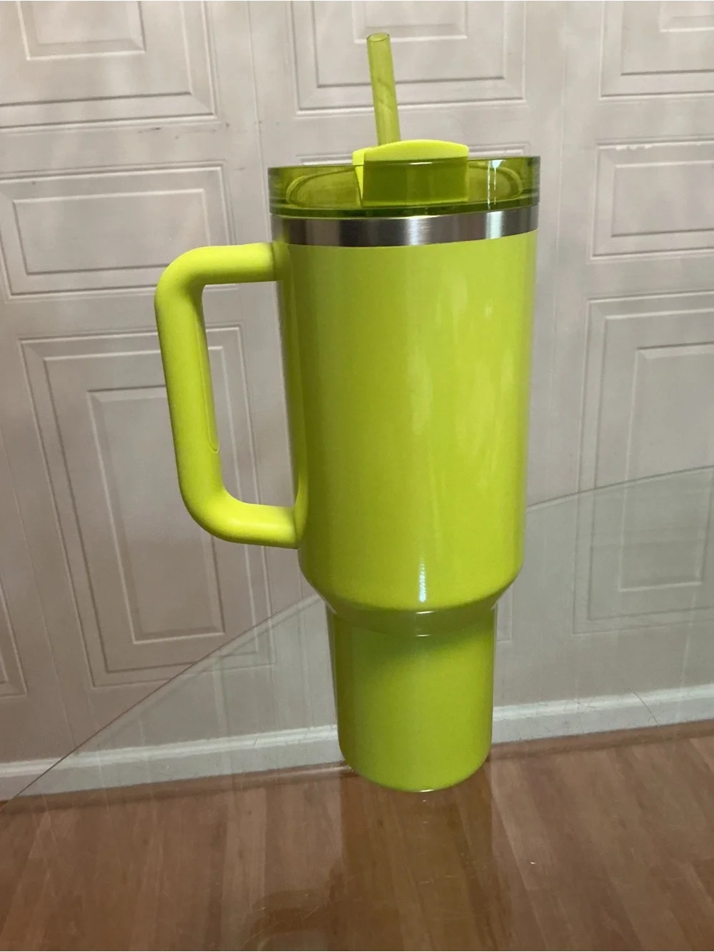 New STANLEY X Starbucks 2024 Summer Exclusive Lime Green Shimmer 40oz Tumbler